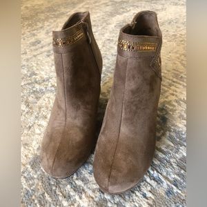Forever heeled booties size 7.5